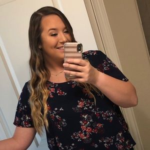 Meet your Posher, Becca